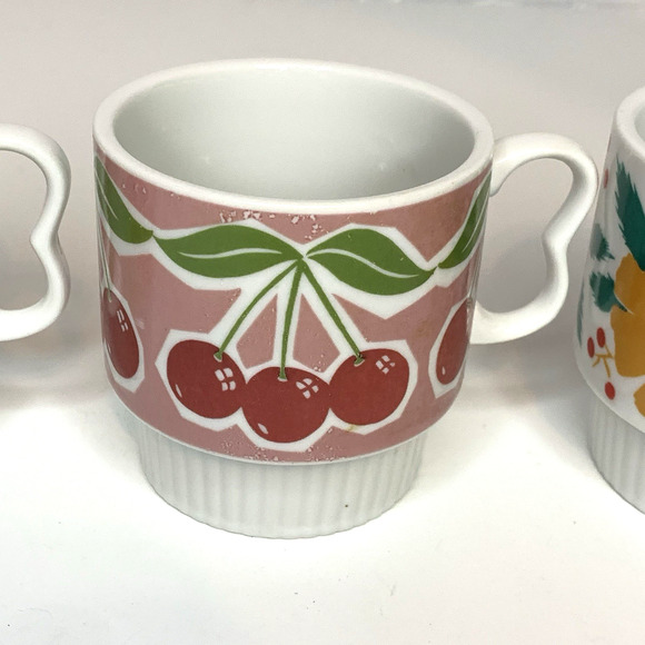 Nevco Japan Stackable Coffee Mugs Set Of 4 1960s MCM Fruit Floral - Picture 4 of 14